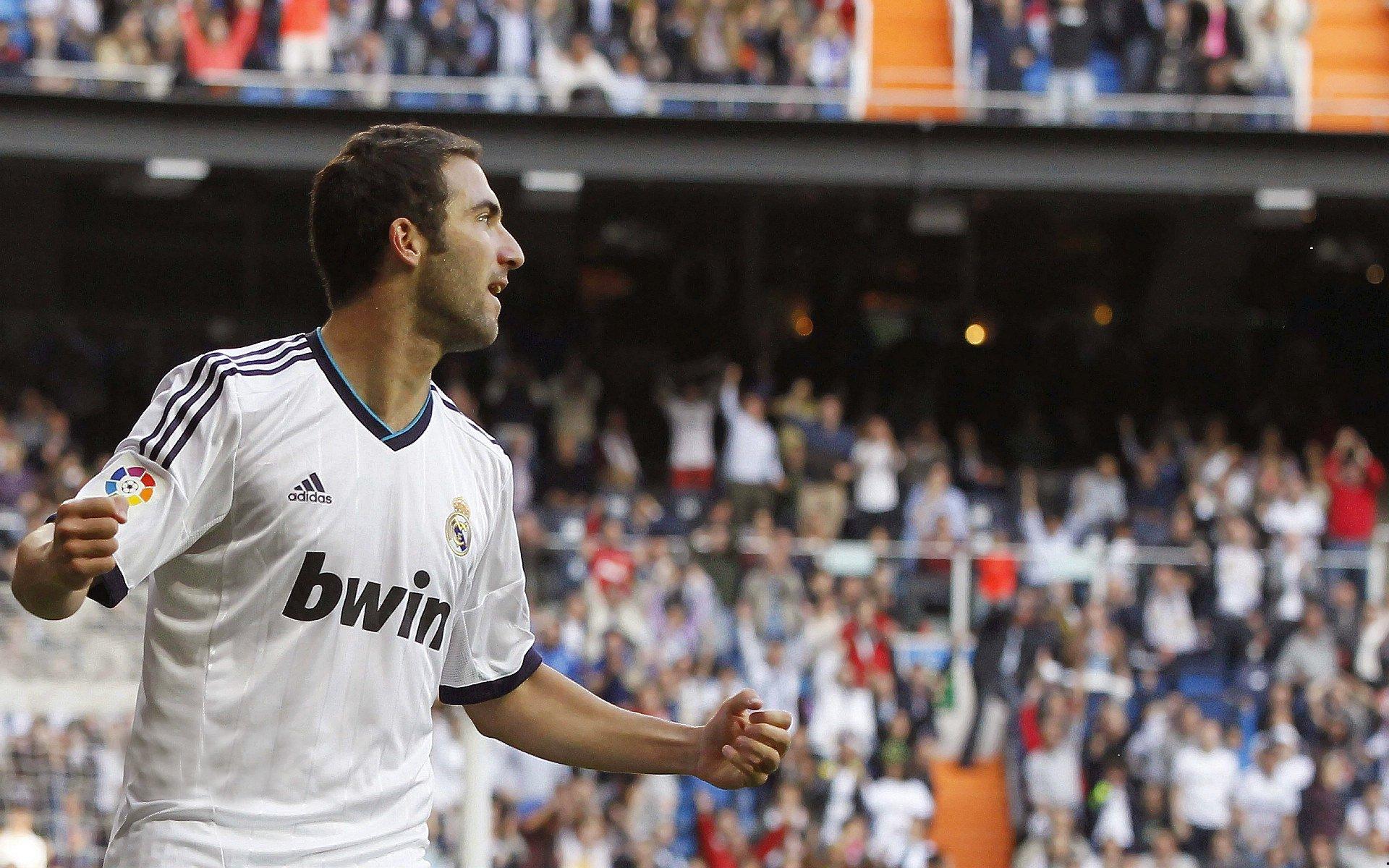 姆巴佩梅开二度助巴黎圣日耳曼领跑法甲积分榜【金年会公司】