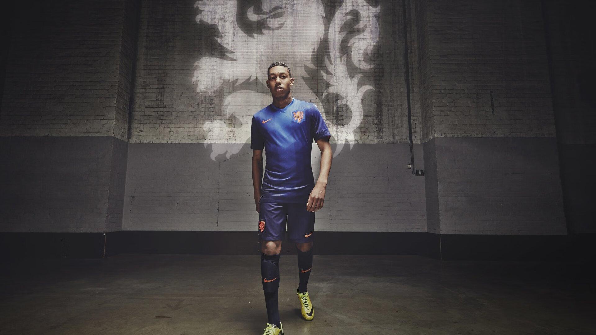 季后赛激战正酣，豪门对决引爆篮球热潮